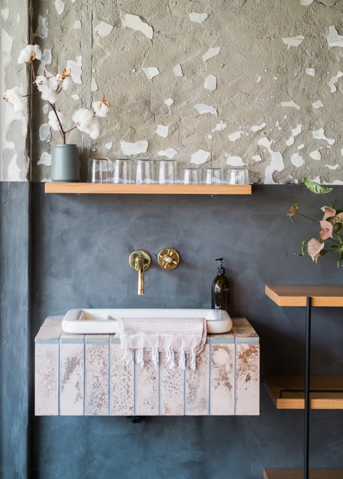 Demolish your old bathroom | Bathroom remodeling process | Alabama Construction Pros Demolish your old bathroom | Bathroom remodeling process | Alabama Construction Pros