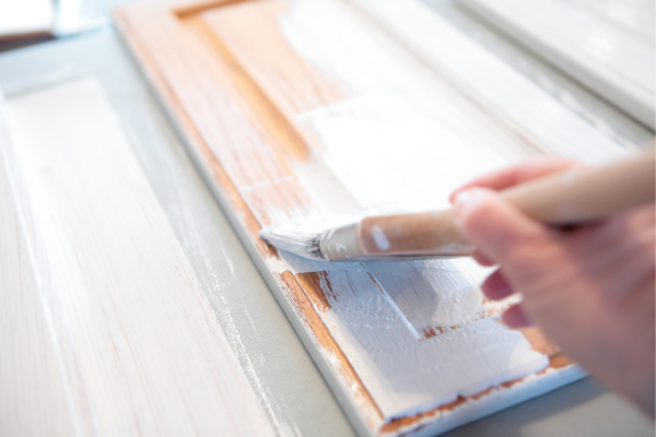 Alabama Construction Pros : Painting Your Kitchen Cabinets